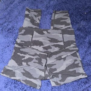Athleta 7/8 Leggings